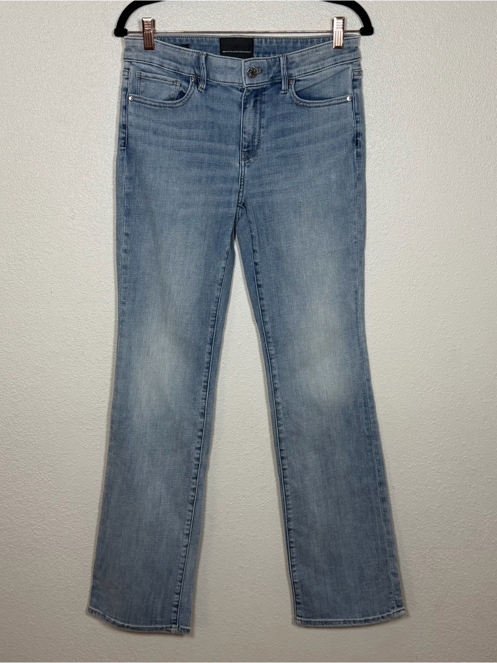 White House Black Market Women’s Light Wash Mid Rise Bootcut Stretch Jeans 6